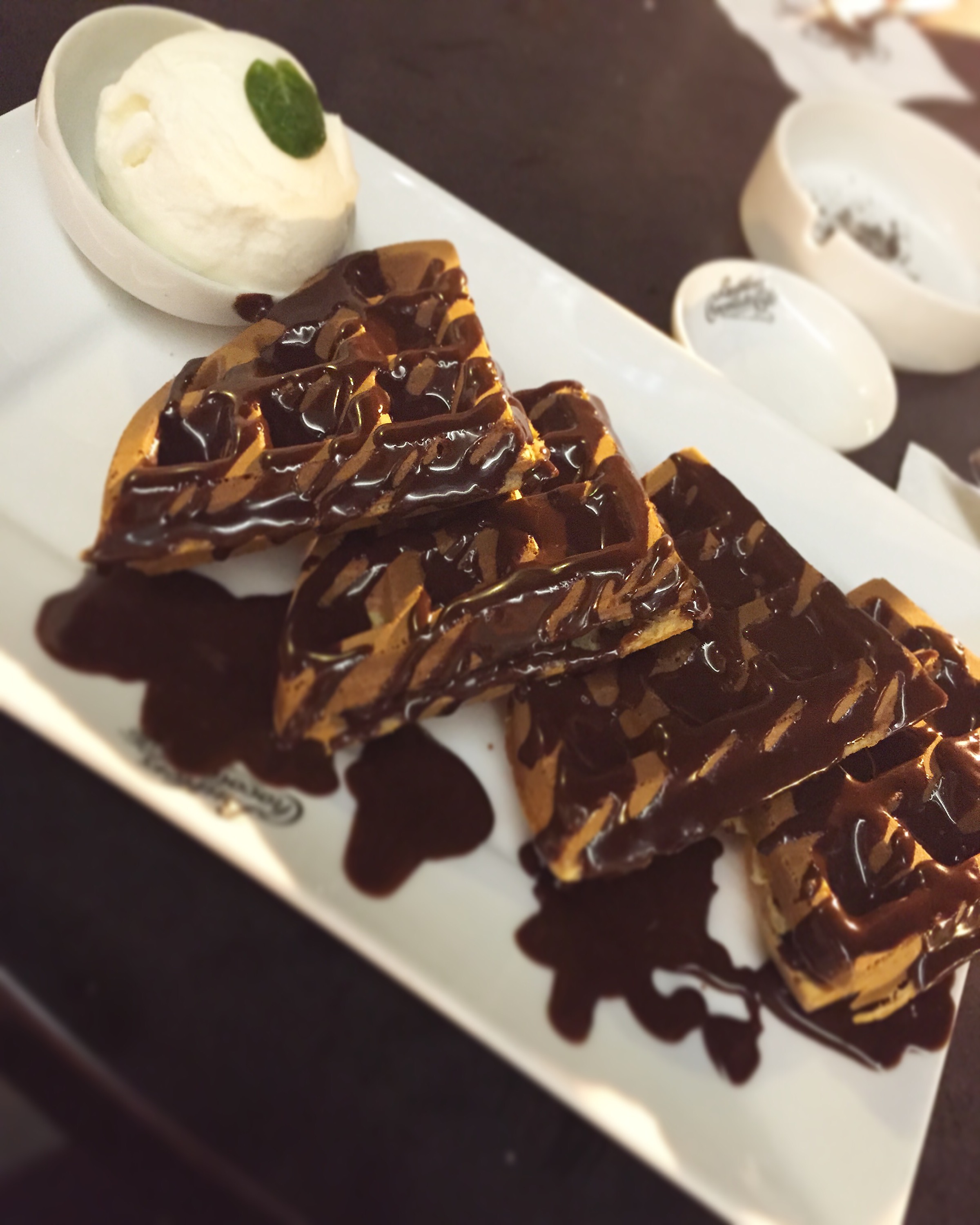 Why Dubai Chocolate is Perfect for Restaurants & Cafés